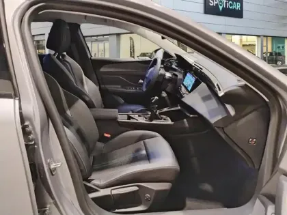 Photo 8 Peugeot 308  SW PureTech 130ch S&S BVM6 Allure