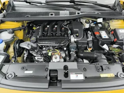 Photo 6 Peugeot 208  PureTech 75 S&S BVM5 Active Pack