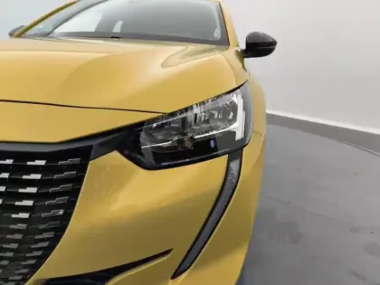 Photo 13 Peugeot 208  PureTech 75 S&S BVM5 Active Pack