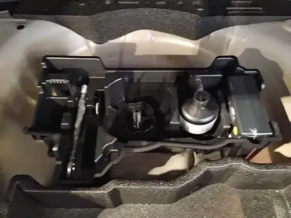 Photo 26 Peugeot 2008  PureTech 100 S&S BVM6 Allure