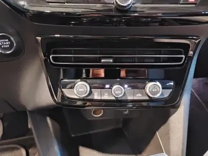 Photo 12 Opel Mokka  Electrique 136 ch & Batterie 50 kWh Elegance