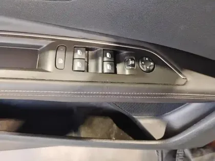 Photo 19 Peugeot 3008  1.6 BlueHDi 120ch S&S EAT6 GT Line