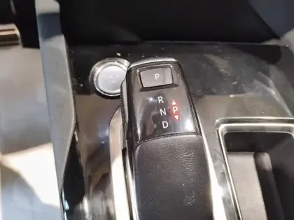 Photo 23 Peugeot 3008  1.6 BlueHDi 120ch S&S EAT6 GT Line