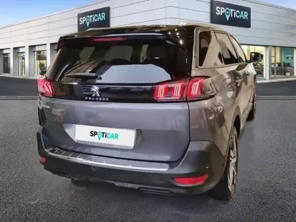 Photo 27 Peugeot 5008  Hybrid 136 e-DCS6 Allure Pack