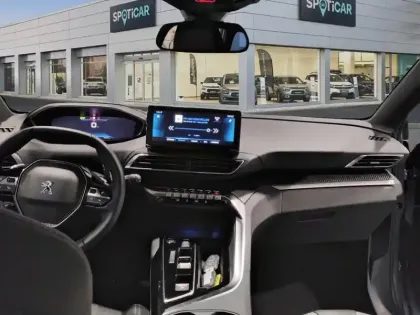 Photo 9 Peugeot 5008  Hybrid 136 e-DCS6 Allure Pack