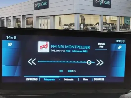 Photo 10 Peugeot 5008  Hybrid 136 e-DCS6 Allure Pack