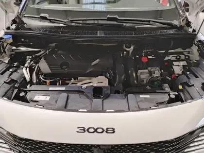 Photo 6 Peugeot 3008  Hybrid 225 e-EAT8 GT Pack