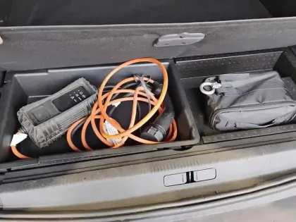 Photo 26 Peugeot 3008  Hybrid 225 e-EAT8 GT Pack