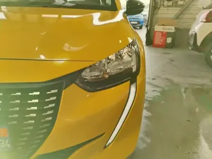 Photo 13 Peugeot 208  PureTech 75 S&S BVM5 Active Pack