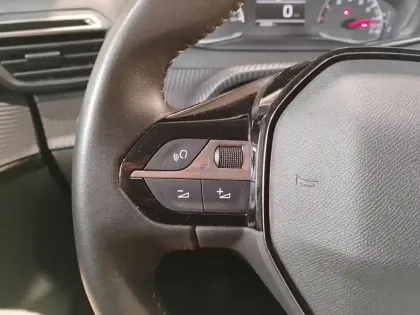 Photo 18 Peugeot 208  PureTech 75 S&S BVM5 Active Pack