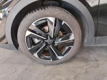 Photo 14 Peugeot 408  PureTech 130 ch S&S EAT8 Allure Pack
