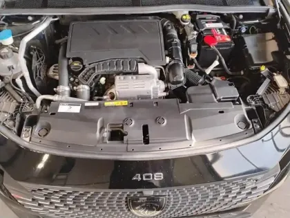 Photo 6 Peugeot 408  PureTech 130 ch S&S EAT8 Allure Pack