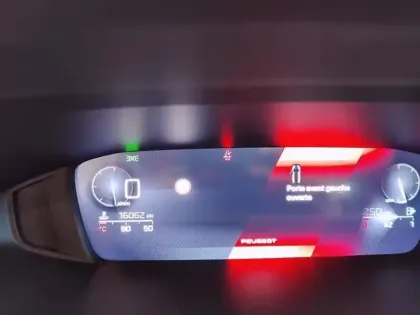 Photo 20 Peugeot 308  SW PureTech 130ch S&S BVM6 Allure