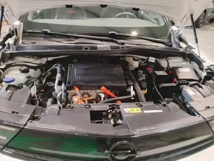 Photo 6 Opel Mokka  Electrique 136 ch & Batterie 50 kWh GS