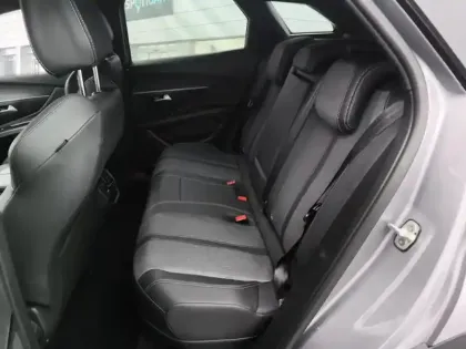 Photo 22 Peugeot 3008  Hybrid 180 e-EAT8 Allure Pack