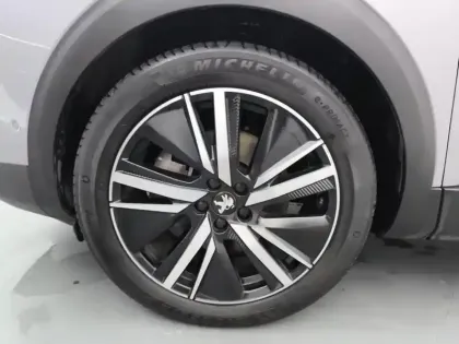 Photo 14 Peugeot 3008  Hybrid 180 e-EAT8 Allure Pack