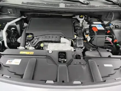 Photo 6 Peugeot 5008  PureTech 130ch S&S EAT8 Allure Pack