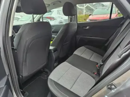 Photo 10 Kia Stonic  1.0 T-GDi 115ch MHEV Active DCT7