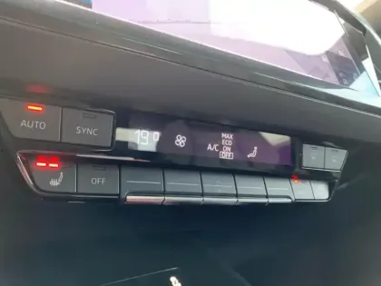 Photo 14 Audi Q4 E-tron  50 e-tron 299ch quattro S line