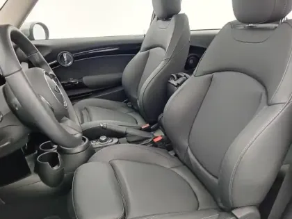 Photo 8 Mini Mini  Cooper 136ch Edition Premium Plus BVA7