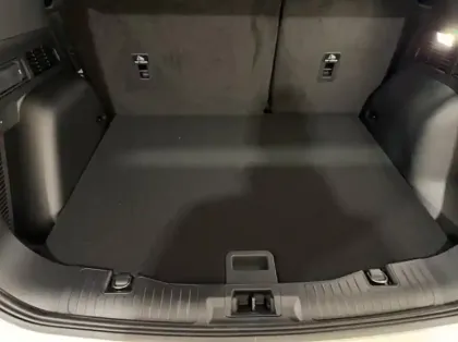 Photo 11 Ford Kuga  2.5 Duratec 180ch Hybrid FlexiFuel ST-Line X Powershift