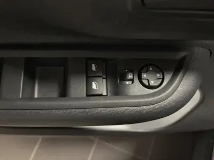 Photo 8 Citroën C3 Aircross  1.2 Turbo 100ch YOU