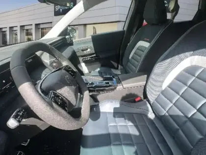 Photo 10 Citroën C5 aircross  1.2 Hybride 145ch MAX boite automatique