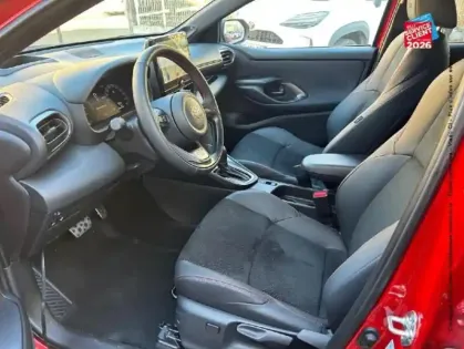 Photo 14 Toyota Yaris  130h GR Sport 5p MY25