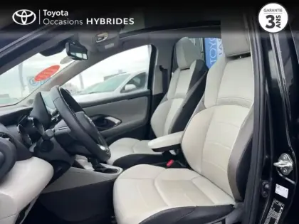 Photo 10 Toyota Yaris  116h Iconic 5p MY22