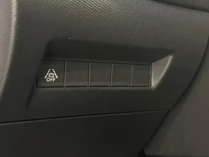 Photo 9 Peugeot 208  1.2 PureTech 100ch S&S GT Line EAT8