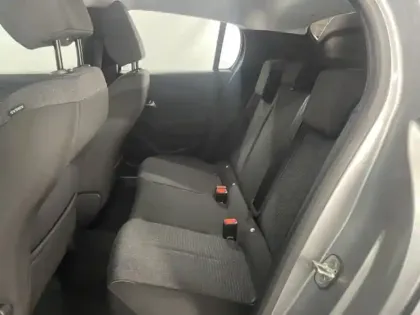 Photo 7 Peugeot 208  1.2 Hybrid 110ch Allure e-DCS6