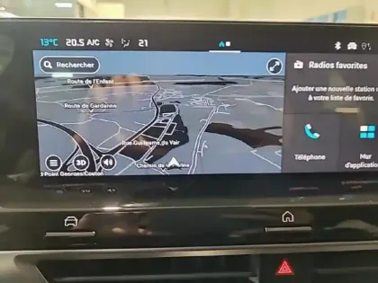 Photo 13 Citroën C4  1.2 Hybride 145ch S&S MAX Automatique