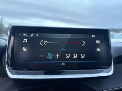 Photo 14 Peugeot 208  1.2 100ch S&S Style