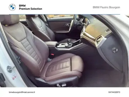 Photo 8 BMW Serie 3 Série 3 320iA 184ch Luxury