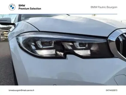 Photo 9 BMW Serie 3 Série 3 320iA 184ch Luxury