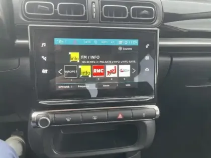 Photo 14 Citroën C3  1.2 PureTech 83ch S&S Shine