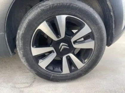 Photo 7 Citroën C3  1.2 PureTech 83ch S&S Shine