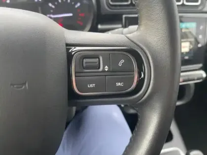 Photo 13 Citroën C3  1.2 PureTech 83ch S&S Shine