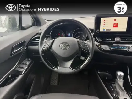 Photo 8 Toyota C-HR  1.8 Hybride 122ch Design Ultimate E-CVT