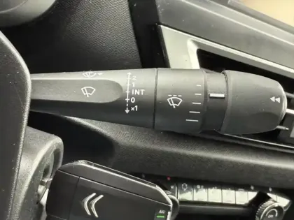 Photo 14 Citroën C4  BlueHDi 110ch S&S Live