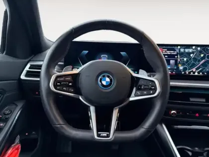 Photo 11 BMW Serie 3 Série 3 Touring 330eA xDrive 292ch M Sport