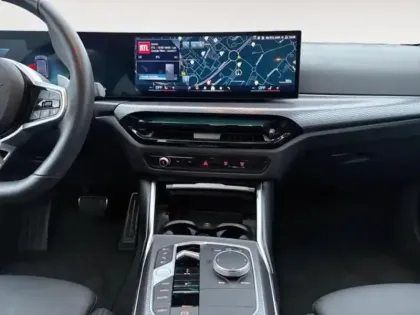 Photo 10 BMW Serie 3 Série 3 Touring 330eA xDrive 292ch M Sport