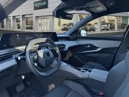 Photo 8 Peugeot 5008  1.2 PureTech 130ch S&S Allure Pack