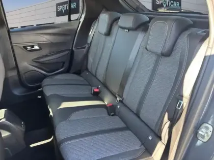 Photo 12 Peugeot 208  1.2 Hybrid 100ch Allure e-DCS6