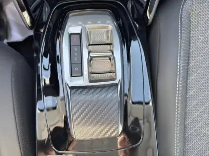 Photo 9 Peugeot 208  1.2 Hybrid 100ch Allure e-DCS6