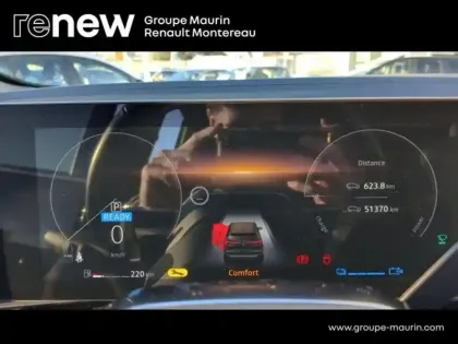 Photo 8 Renault Austral  1.2 E-Tech full hybrid 200ch Iconic