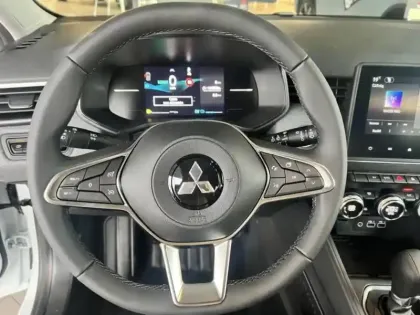 Photo 14 Mitsubishi Colt  1.6 MPI HEV 143ch Invite+ 2026