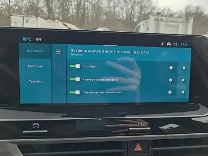 Photo 13 Citroën C4  1.2 PureTech 130ch S&S PLUS Automatique