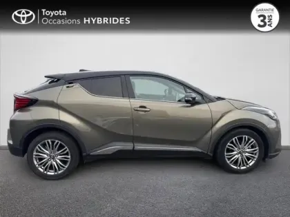 Photo 8 Toyota C-HR  122h Distinctive 2WD E-CVT MY22