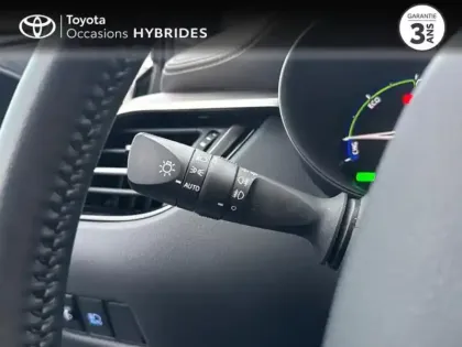 Photo 11 Toyota C-HR  122h Distinctive 2WD E-CVT MY22